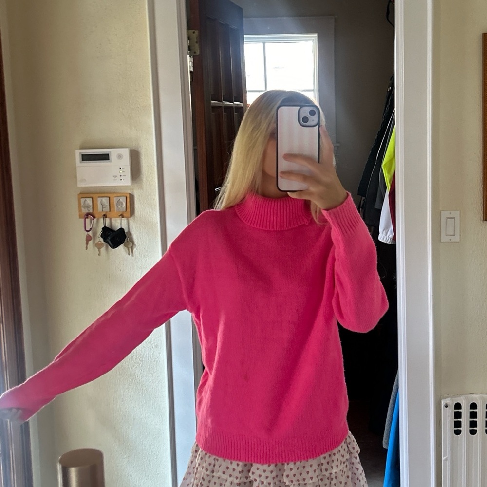 Hot pink turtleneck!